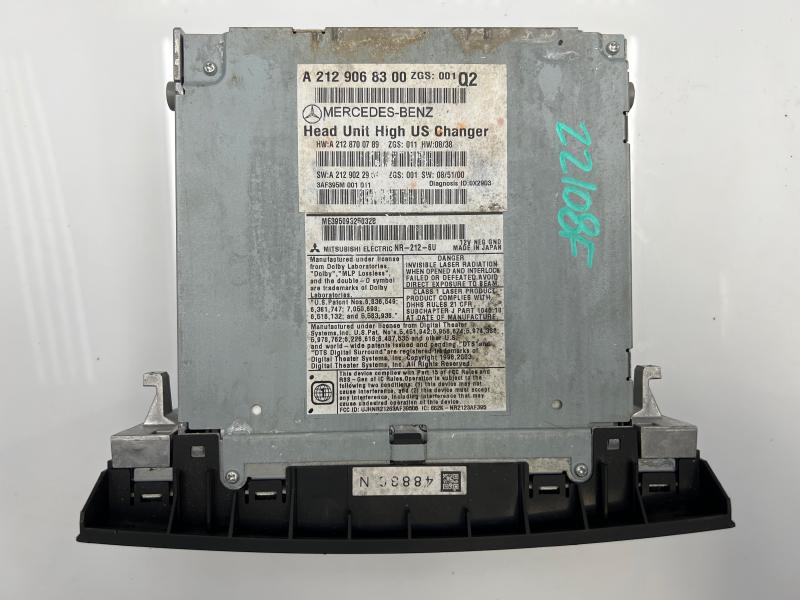 2010 2011 Mercedes-Benz W212 Radio Receiver Assembly Command Head Unit OEM 2129068300