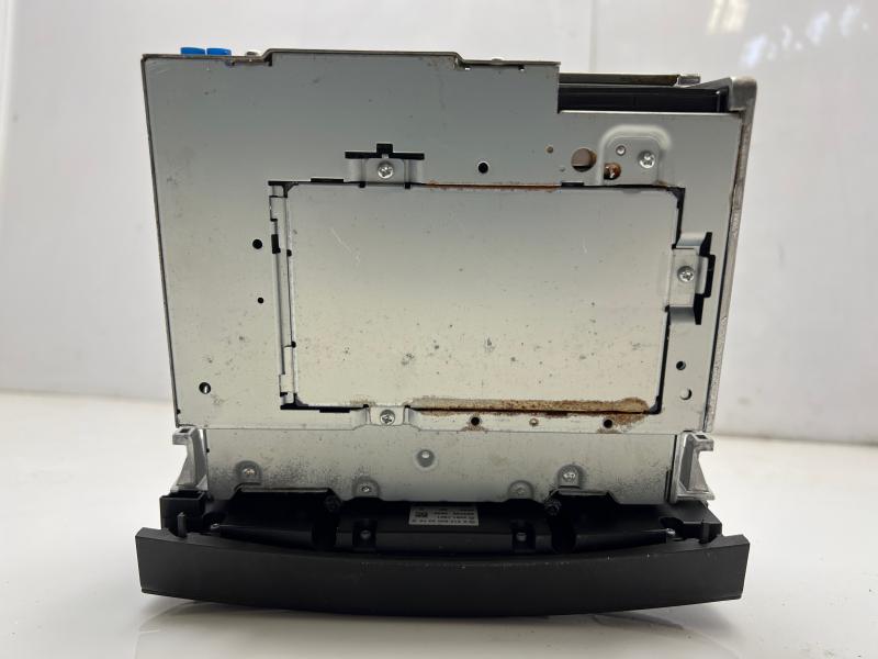 2010 2011 Mercedes-Benz W212 Radio Receiver Assembly Command Head Unit OEM 2129068300