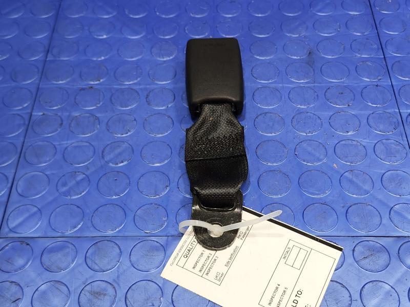 2016 Nissan Rogue Rear Seat Belt