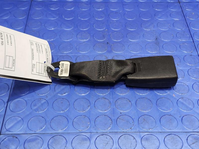 2016 Nissan Rogue Rear Seat Belt