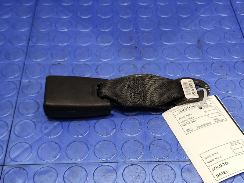 2016 Nissan Rogue Rear Seat Belt