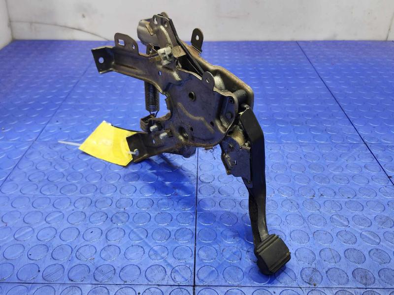2012-2016 Honda CRV Parking Brake Foot Pedal Assembly OEM 47100-T0A-A71