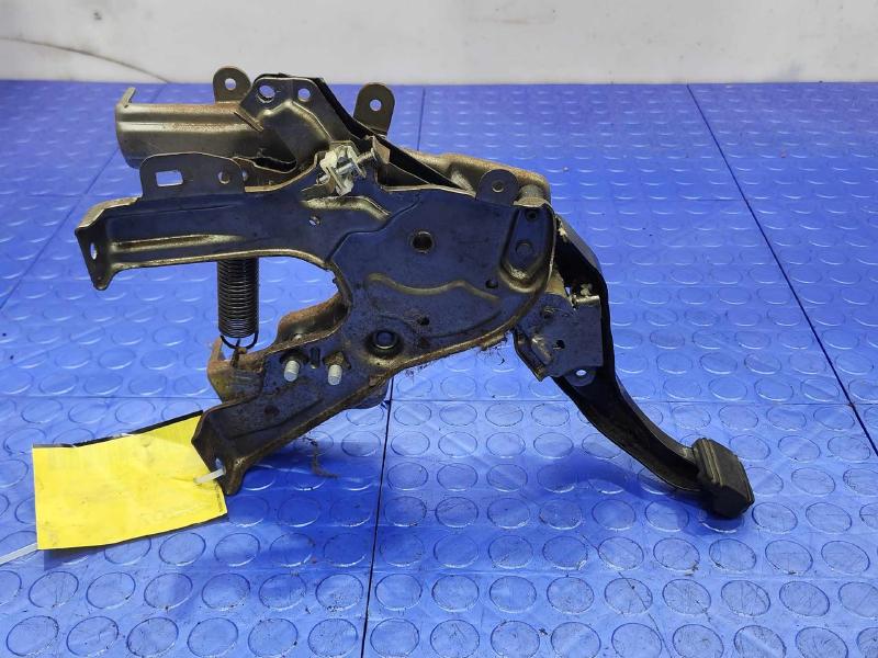 2012-2016 Honda CRV Parking Brake Foot Pedal Assembly OEM 47100-T0A-A71