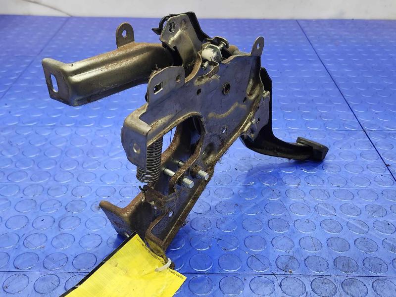 2012-2016 Honda CRV Parking Brake Foot Pedal Assembly OEM 47100-T0A-A71