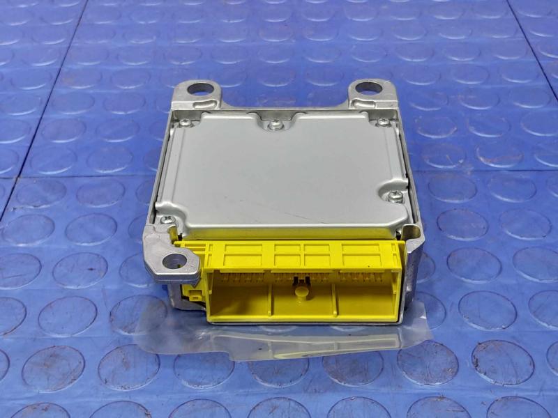 2014-2015 Toyota RAV4 SRS Restraint Control Module Genuine OEM 8917042670