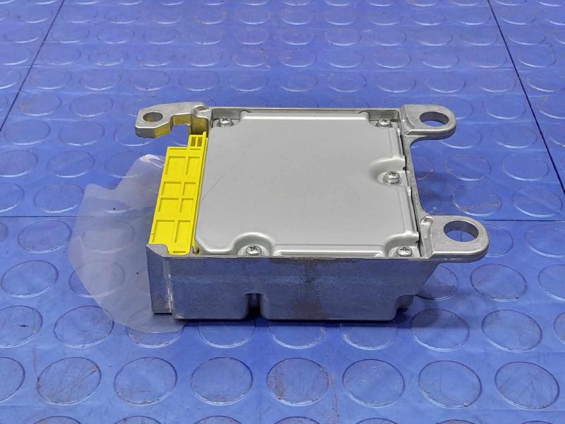 2014-2015 Toyota RAV4 SRS Restraint Control Module Genuine OEM 8917042670
