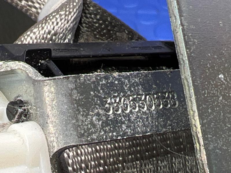 2011 Ford Expedition Front Seat Belt