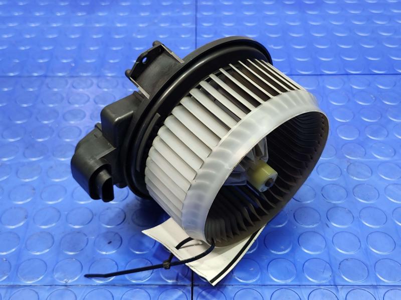 2010 Toyota Prius Blower Motor