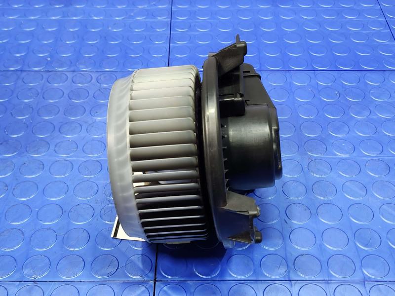 2010 Toyota Prius Blower Motor