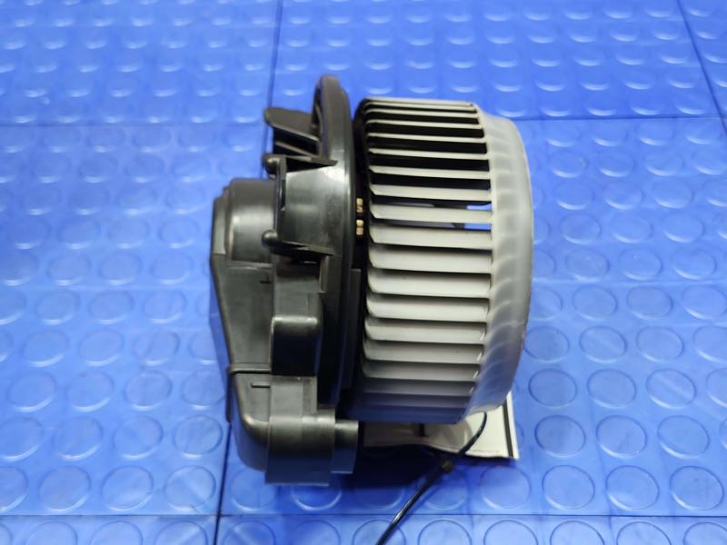 2010 Toyota Prius Blower Motor