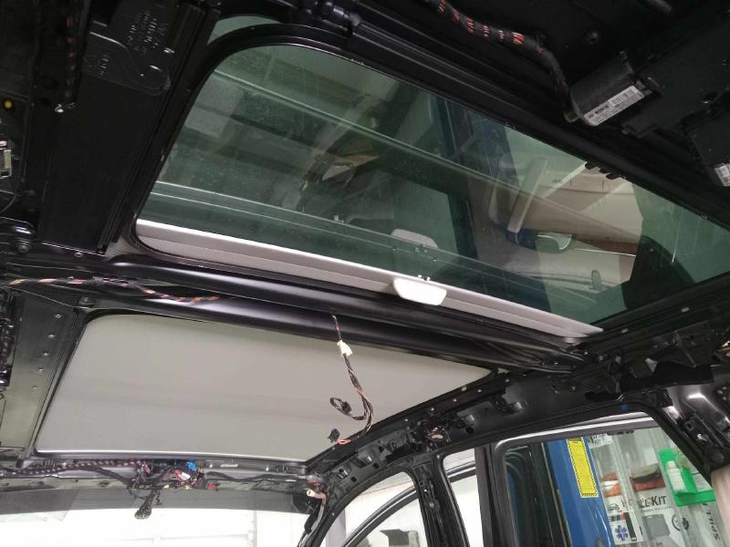2007-2015 Audi Q7 Panoramic Sunroof Glass Assembly with Frame and Motors OEM 4L0877055D 4L0877056B 4L0877057A