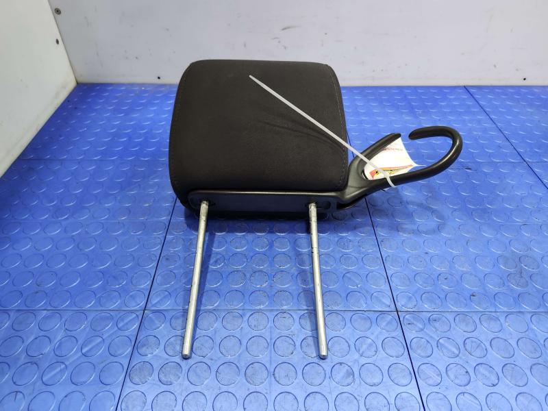2010 Dodge Challenger Headrest
