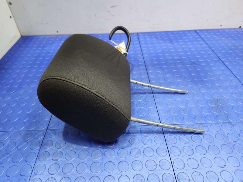 2010 Dodge Challenger Headrest