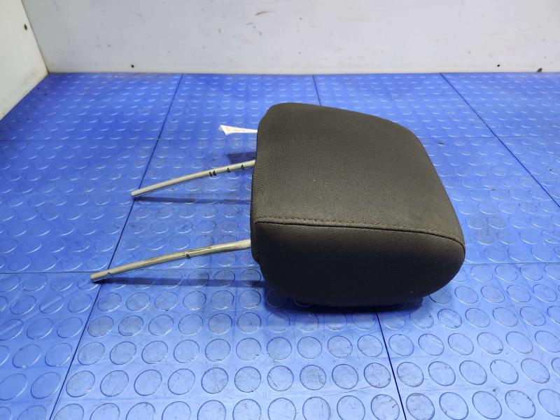 2010 Dodge Challenger Headrest