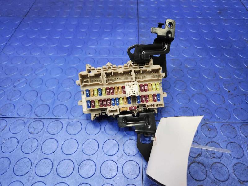 2016 Nissan Rogue Cabin Fuse Box