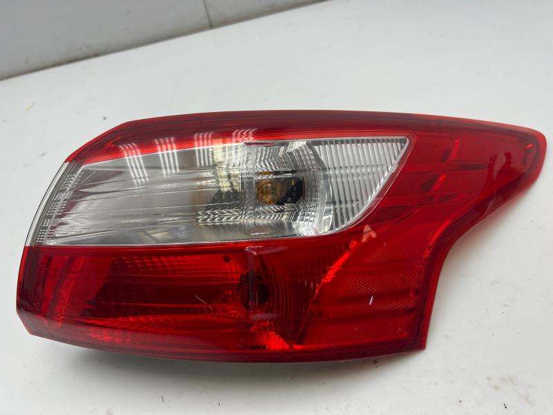 2012 Ford Focus Tail Light Assembly