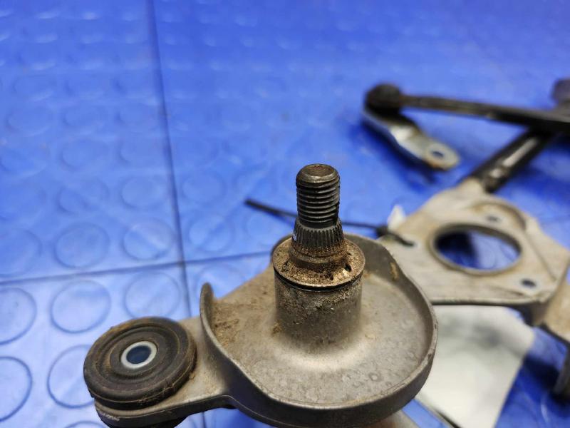 2014-2018 Kia Forte Windshield Wiper Linkage Transmission OEM Part 98120A7000