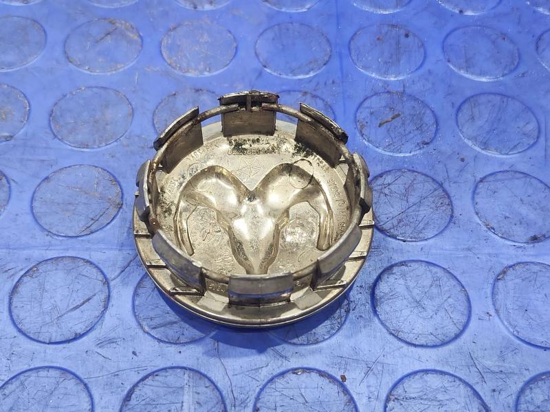 2010 Dodge Ram 1500 Center Cap