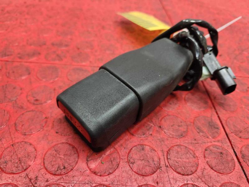 2014 Mitsubishi Outlander Sport Front Seat Belt