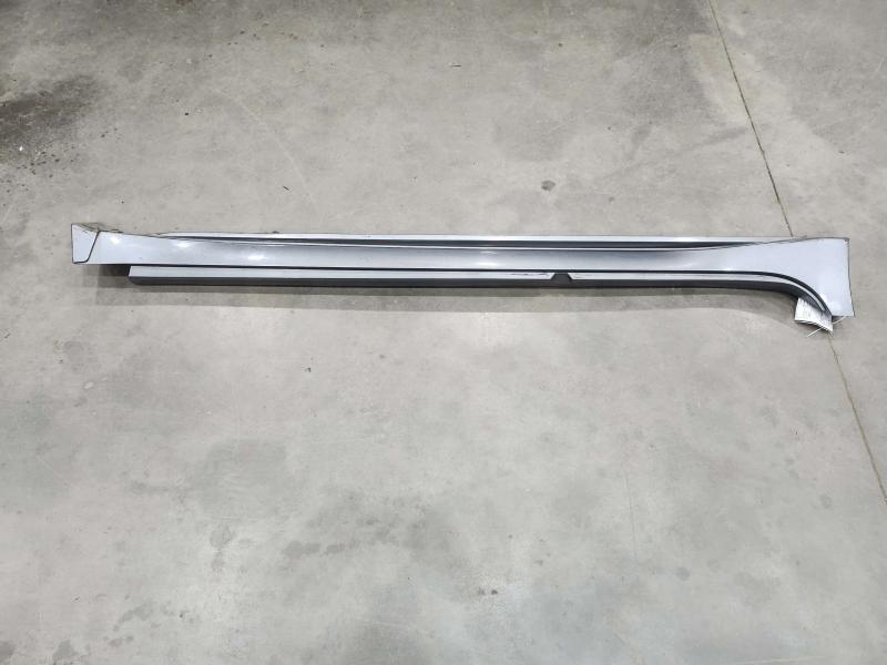 2018 Nissan Maxima Rocker Moulding