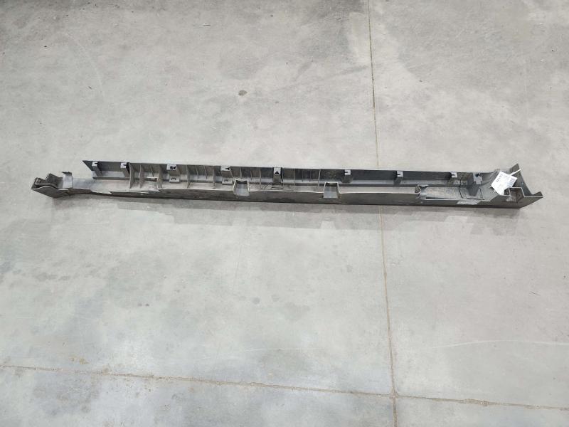2018 Nissan Maxima Rocker Moulding