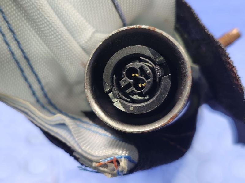2013-2014 Cadillac ATS Driver Front Seat Air Bag Inflator Left OEM 23438066