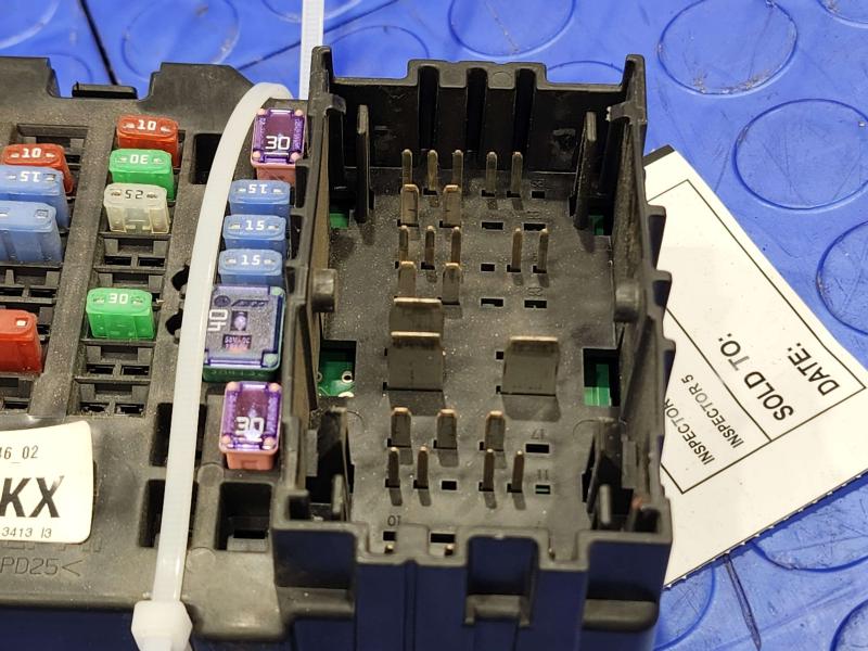 2014 Chevrolet Silverado 1500 Cabin Fuse Box