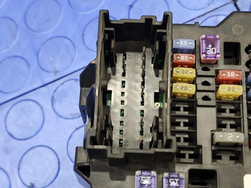 2014 Chevrolet Silverado 1500 Cabin Fuse Box