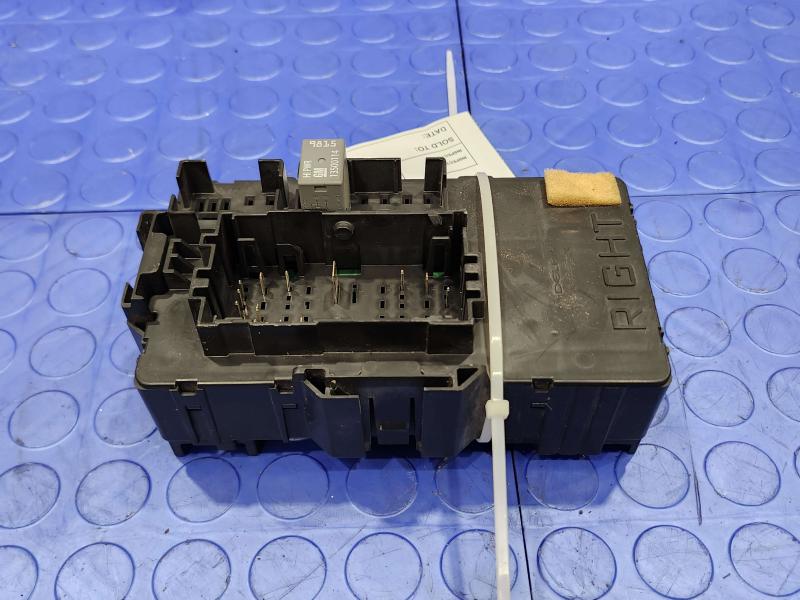 2014 Chevrolet Silverado 1500 Cabin Fuse Box