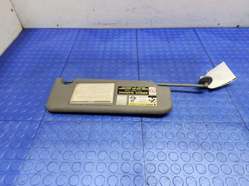 2003 Toyota 4Runner Sun Visor