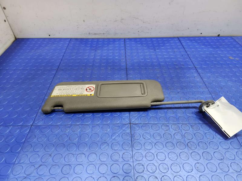 2003 Toyota 4Runner Sun Visor