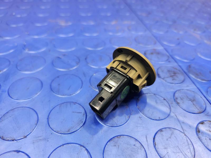 2013 Cadillac ATS Driver Trunk Lid Decklid Control Switch OEM 22751411