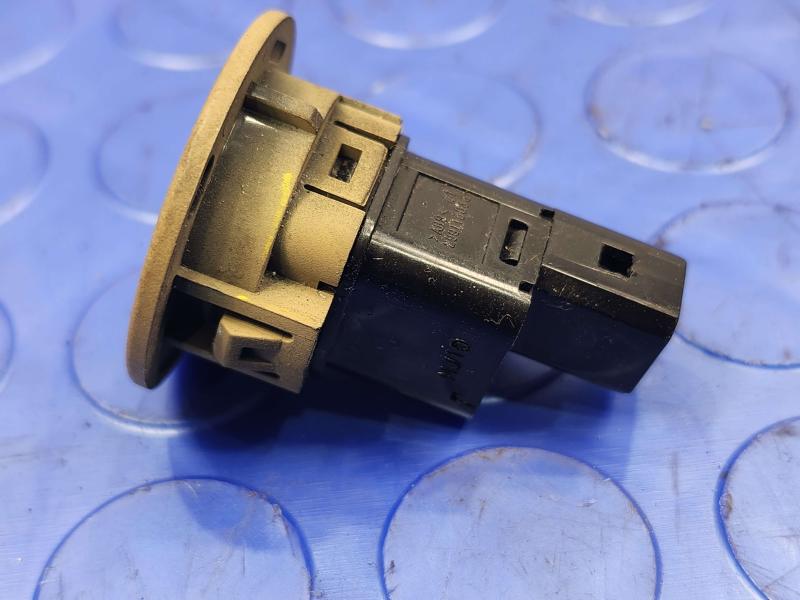 2013 Cadillac ATS Driver Trunk Lid Decklid Control Switch OEM 22751411