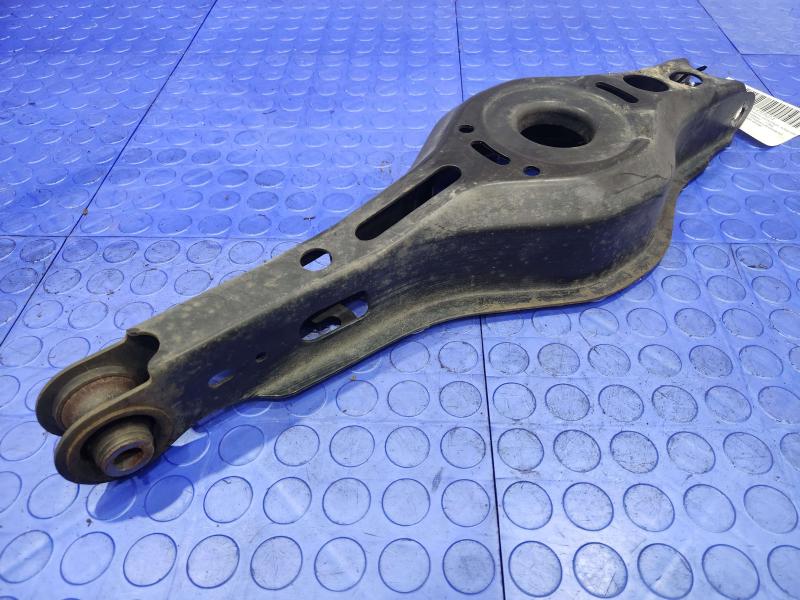 2017 Toyota Prius Lower Control Arm Rr