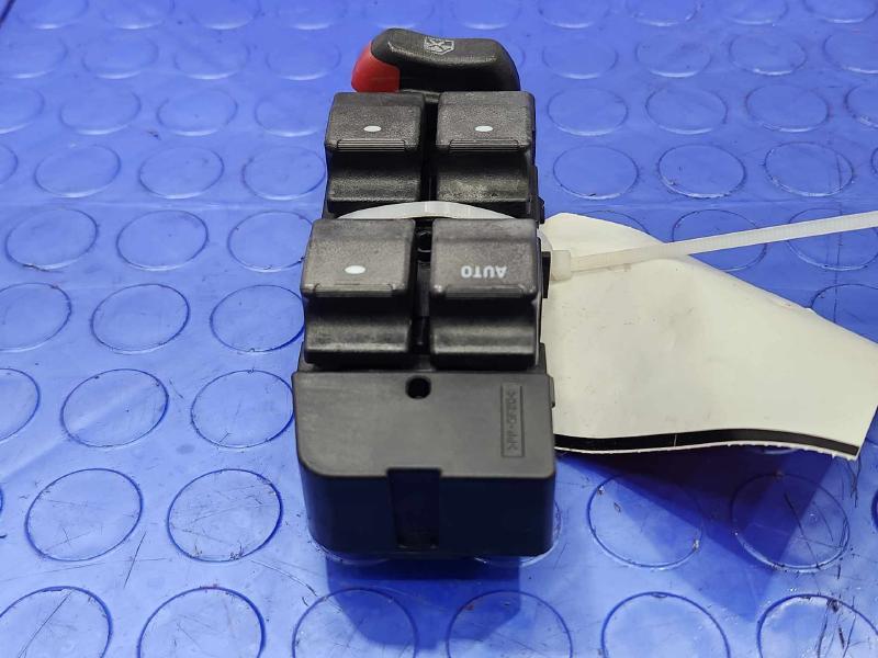2009 Chevrolet Impala Door Switch Front