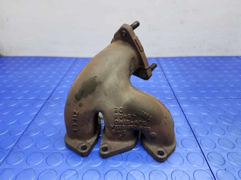 2011 Volkswagen Touareg Exhaust Manifold