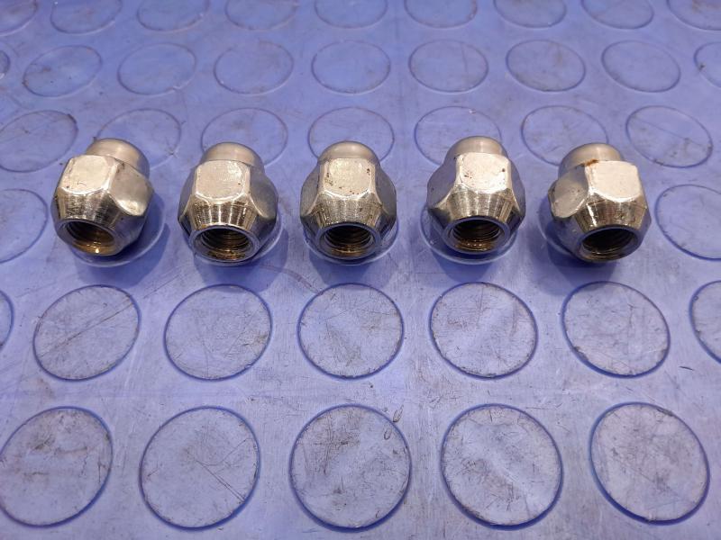 2022 Hyundai Ioniq 5 Lug Nuts