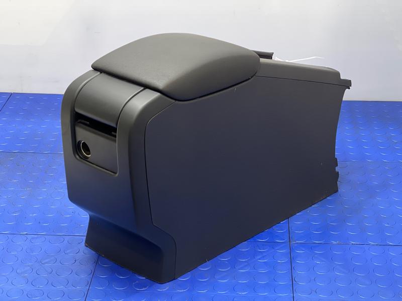 2011-2018 Volvo S60 Sedan Center Floor Console Assembly Black Genuine OEM Part