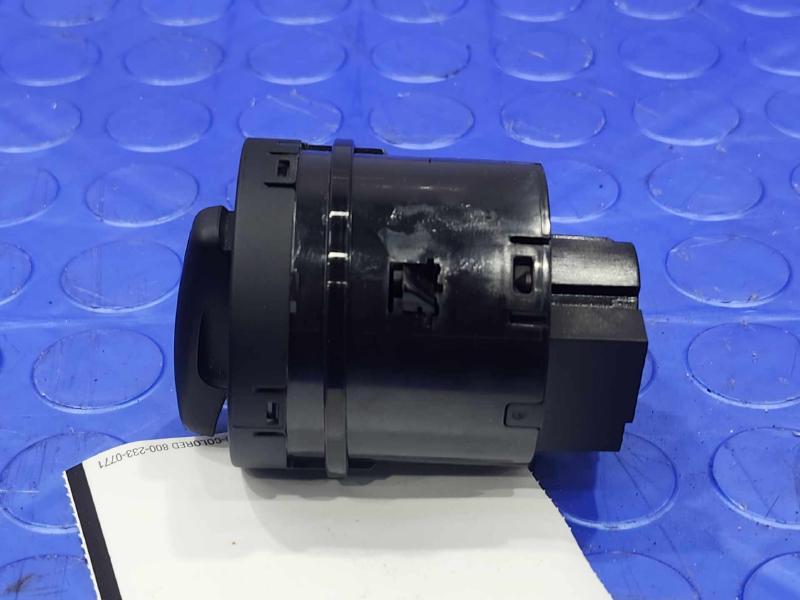2017 Dodge Grand Caravan Headlight Switch (Dash Mtd)