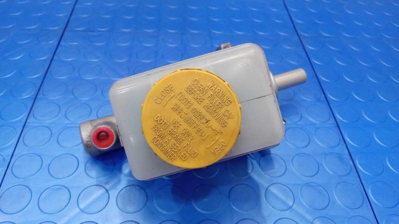 2009-2013 Subaru Forester Brake Master Cylinder Assembly OEM 26401AG030
