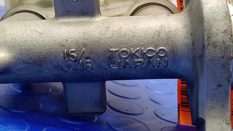 2009-2013 Subaru Forester Brake Master Cylinder Assembly OEM 26401AG030
