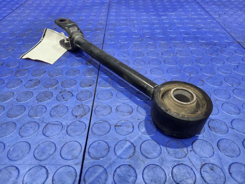 2013 Nissan Pathfinder Lower Control Arm Rr