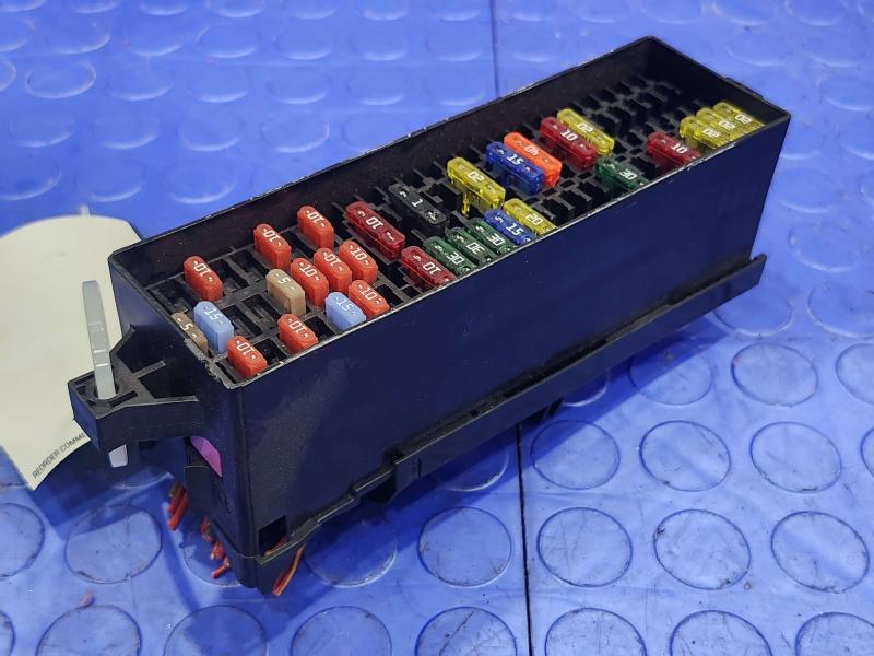 2016 Volkswagen Jetta Cabin Fuse Box
