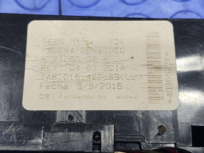 2016 Volkswagen Jetta Cabin Fuse Box