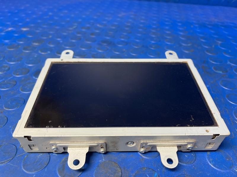 2010-2013 Buick Lacrosse 8" Color Display Touch Screen Genuine OEM 22831821