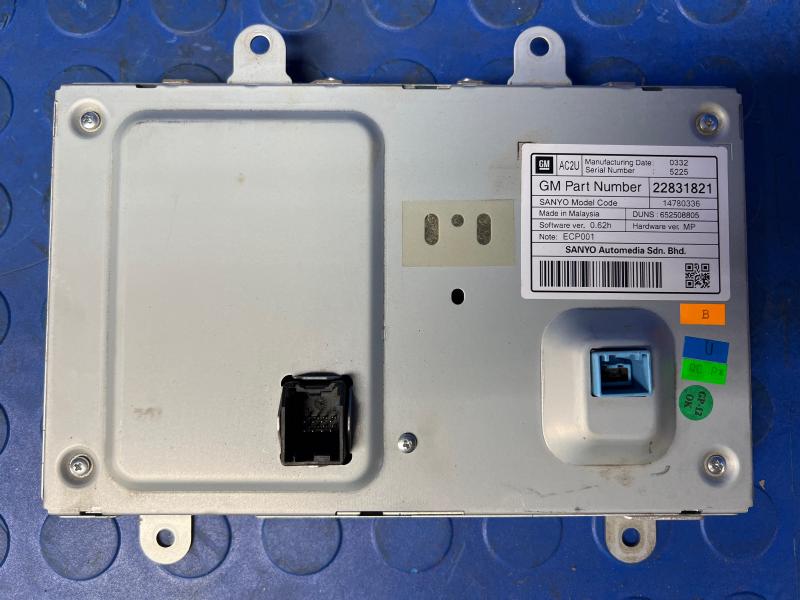 2010-2013 Buick Lacrosse 8" Color Display Touch Screen Genuine OEM 22831821