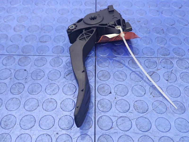 2014-2019 Nissan Rogue Accelerator Pedal Assembly Genuine OEM 180024BA0A