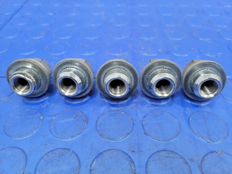 2016 Mitsubishi Lancer Lug Nuts