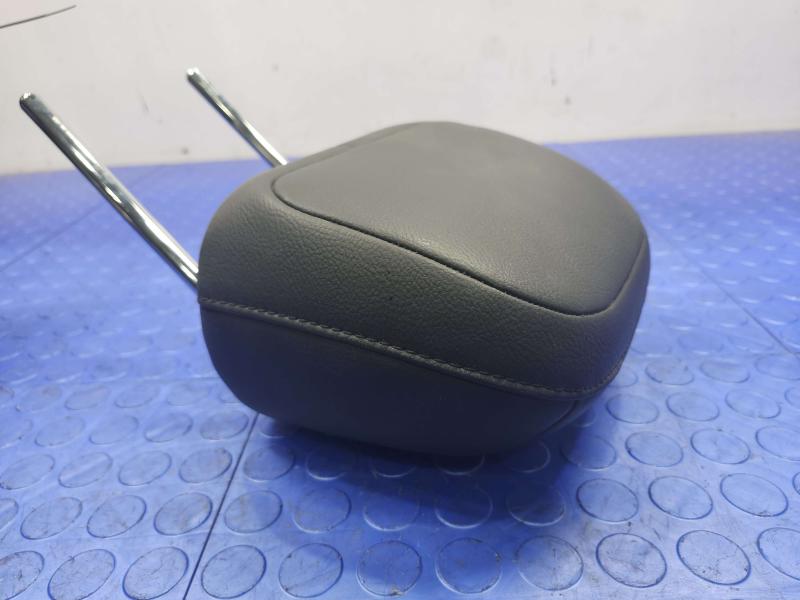 2018 Jeep Compass Headrest