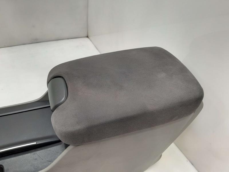 2008-2012 Honda Accord Sedan Center Floor Console Assembly Gray Cloth OEM